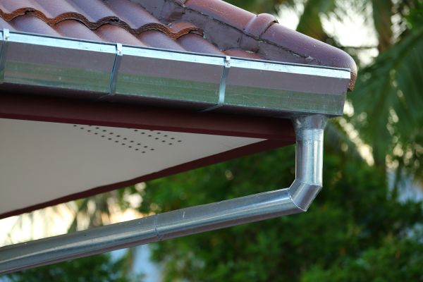 Metal Gutter Repair in Huntersville