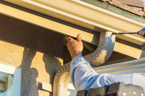 Aluminum Rain Gutter Service in Huntersville