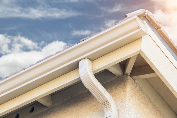 Seamless Gutter Replacement in Huntersville